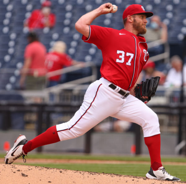 Steven Strasburg pitches during comeback from thoracic outlet syndrome